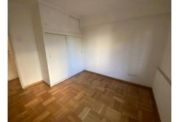 Dep. a pasos del metro Pedro de Valdivia con 2 patios y 131 m2