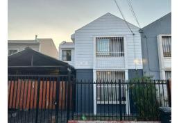 Casa Remodelada con Siding y finas Terminaciones en Puente Alto – 3 Dormitorios y Terraza