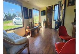 Hermosa Parcela, con amplio terreno y con Cabaña para remodelar.