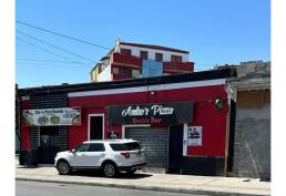Restaurant Pizzería en Venta Derecho de Llave Sector Centro de Antofagasta / Av. Argentina
