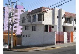 Casa en Venta Sector Centro de Antofagasta / Calle Saavedra